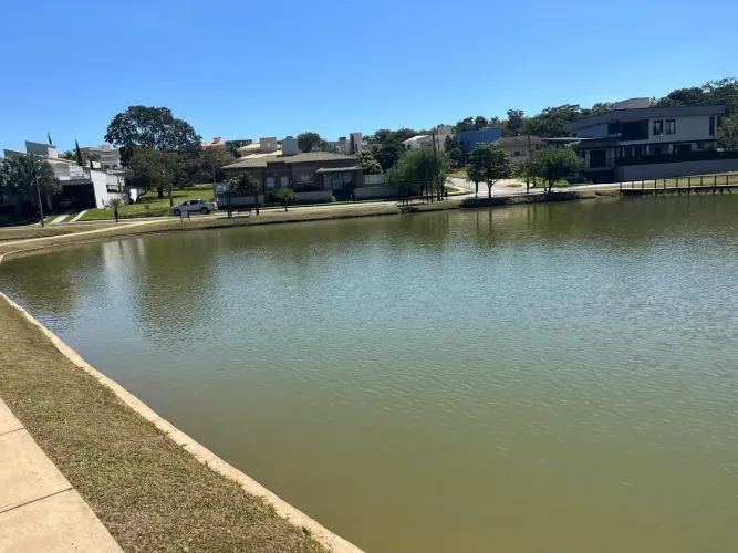 sobrado condomínio palavra da vida caldas novas .