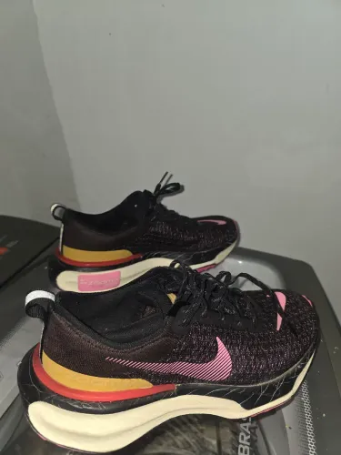 Nike ZoomX Invincible