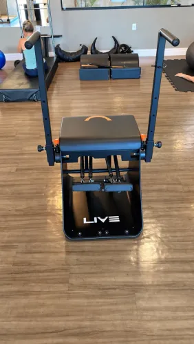 V4 Chair Live Pilates Profissional com Braços