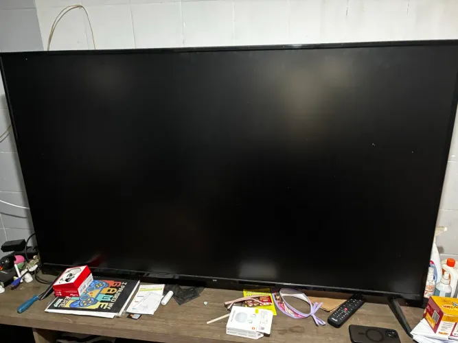 Vende-se tv smart 65 polegadas BAK