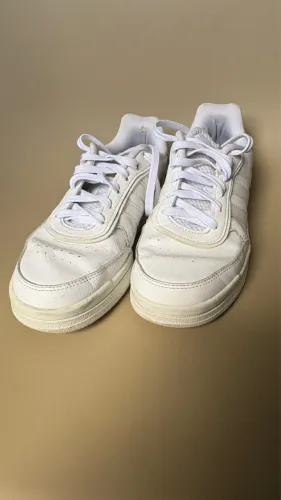 Vendo tenis branco adidas