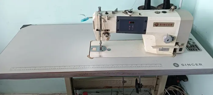Máquina de costura 