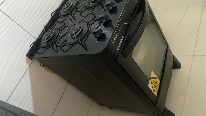 Fogão de 4 bocas esmaltec