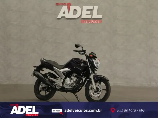 YAMAHA Moto FAZER YS250 - 2010/2011.
