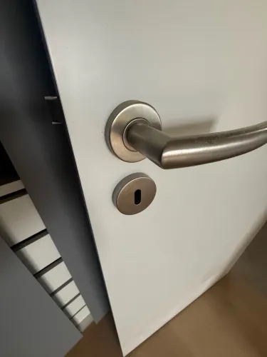 Porta com fechadura interna