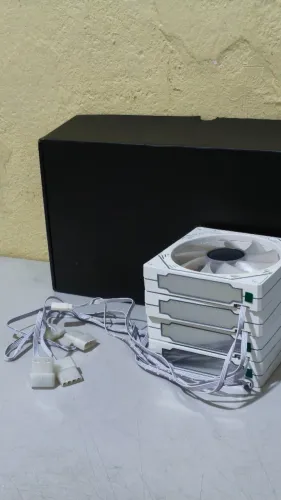 Kit de 4 Fans Hayom ARGB