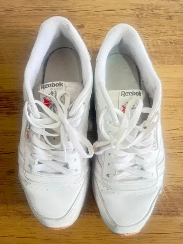 Tênis Reebok Classic Leather Branco c/ Sola Gum - Tam [PREENCHA]