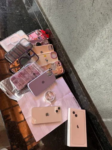 iPhone 13 estado de zero impecável 