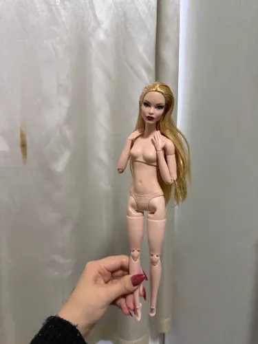 Barbie loira Claudete