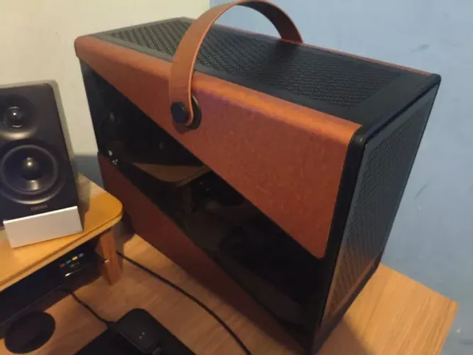 Gabinete Montech Heritage ACEITO TROCA