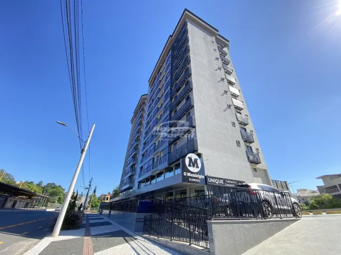 Apartamento disponível para locação no Bairro Centro em Blumenau!