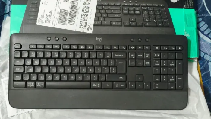 Teclado Logitech Signature K650