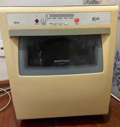 Máquina de Lavar Louças
