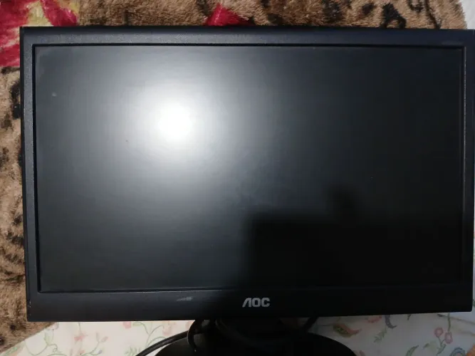 Monitor AOC 18.5 polegadas.