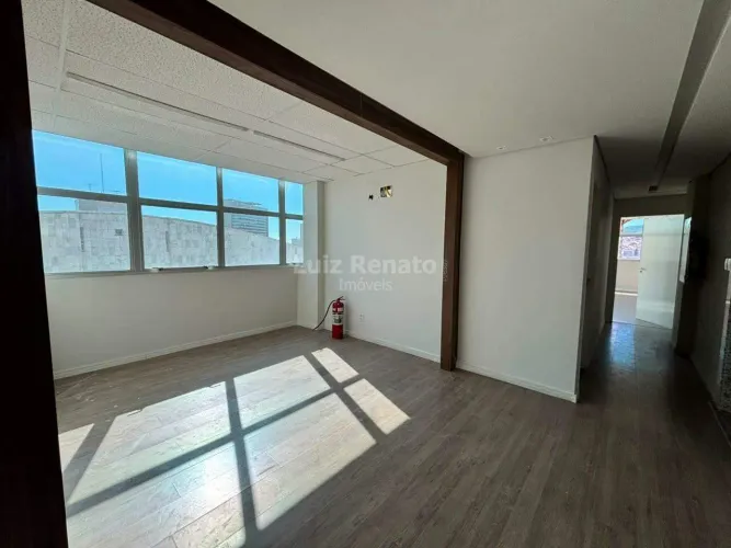 Andar comercial para locação, 200m² de área no Santa Efigênia