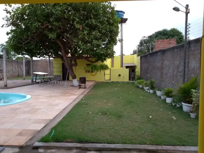 EXCELENTE CASA À VENDA NO ARAÇAGY