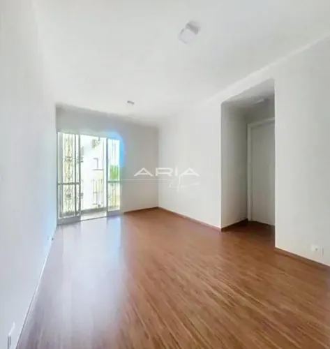 Apartamento à Venda no Centro de Londrina, 4 Quartos, 1 Suíte e 3 Sacadas.