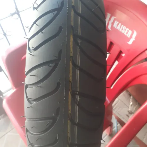 Pneu moto