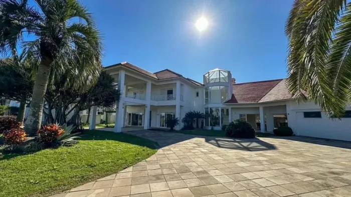 Casa no Condomínio Green Village Golf Club