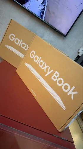 Notebook Samsung book 4 i5 tela 15,6 full hd 16/512gb novo (LOJA FÍSICA)