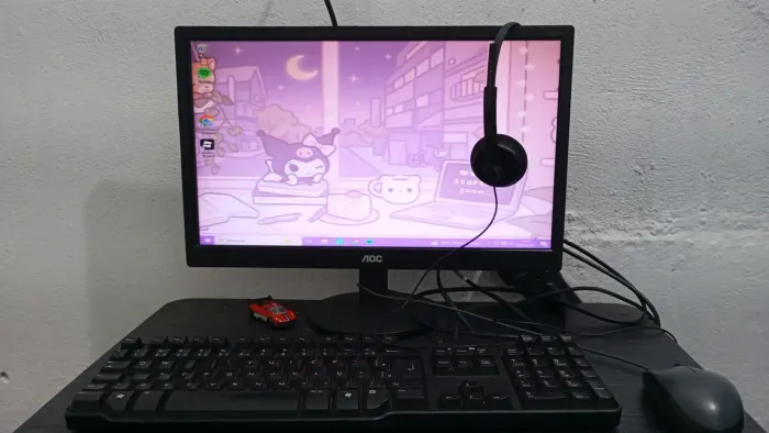 Computador Completo Lenovo ThinkCentre i3 SSD + Monitor AOC + Teclado e Mouse