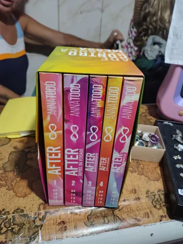 Box AFTER Completo (5 Livros) + Marcadores Exclusivos!