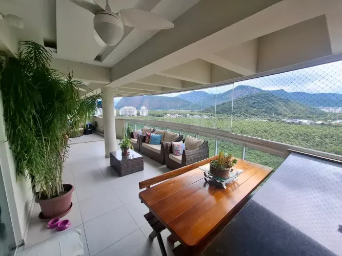 Cobertura Duplex no Condomínio Blue One | Barra da Tijuca | Infraestrutura Completa + Beac