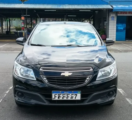 Chevrolet Onix Hatch LT 1.0 8V Flex Power Mec. 4P 2013