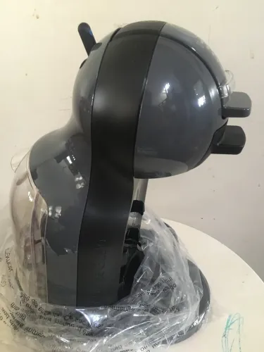 Cafeteira Dolce Gusto nova na caixa nunca usado 