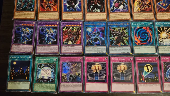 Lote Yu-Gi-Oh! HERÓIs - 47 cartas - 1ª Edição