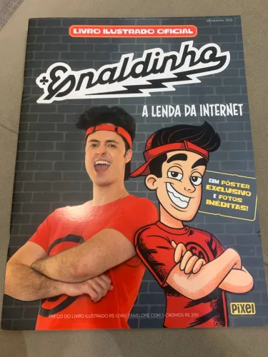 Álbum vazio Enaldinho com 3 figurinhas raras
