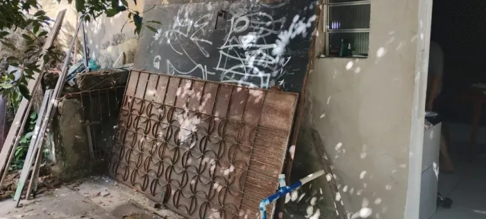 Portão de Ferro com Chapa de Ferro