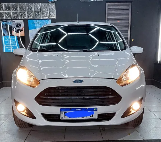Ford Fiesta 1.5 16V Flex Mec. 5P 2015