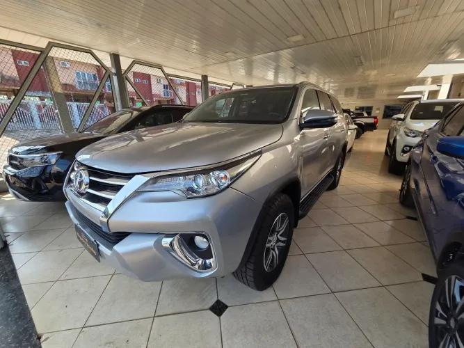 Toyota Hilux SW4 SRV 4X2 2.7 Flex 16V Aut. 2019