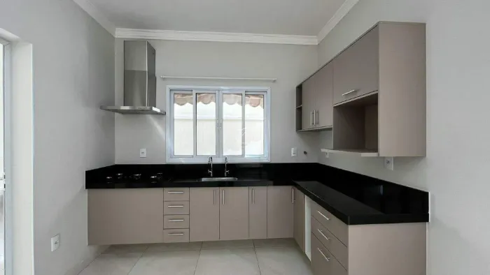 Casa de Condomínio em Salto para aluguel Residencial Lagos D'Icaraí - SP | 3 quartos Área