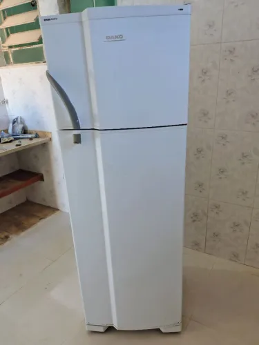 Geladeira Duplex Dako