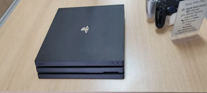 Play Station 4 Pro 1Tb