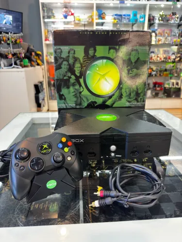 Xbox clássico com caixa e controle original 