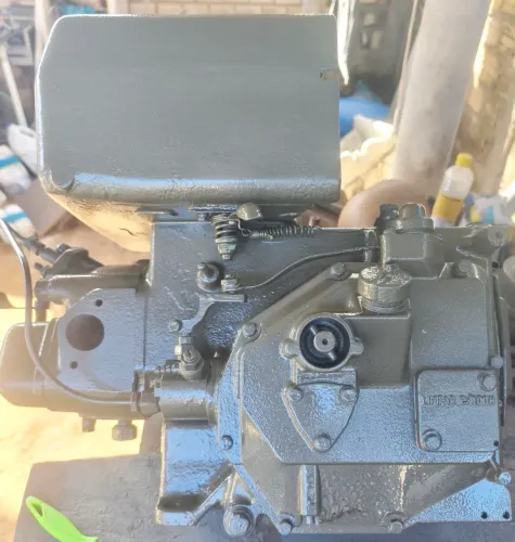 Vendo motor yanmar nsb90 em perfeito estado de funcionamento