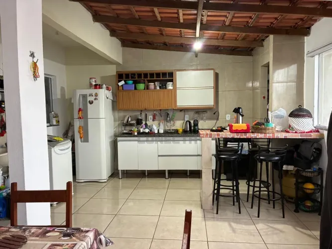 Apartamentos à venda em Brisa Mar, Vila Velha - 3 quartos, 2 suítes e 135 m²