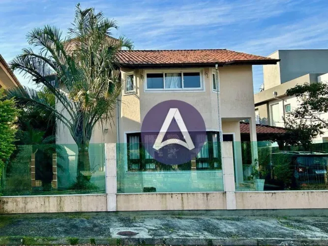 Casa com 3 dormitórios à venda, 240 m² por R$ 2.600.000,00 - Campeche - Florianópolis/SC