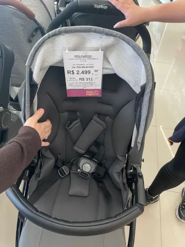 Conjunto Carrinho com bebê conforto - PEG-PEREGO 