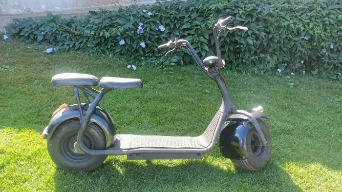 Scooter elétrica 1800w bateria nova na garantia