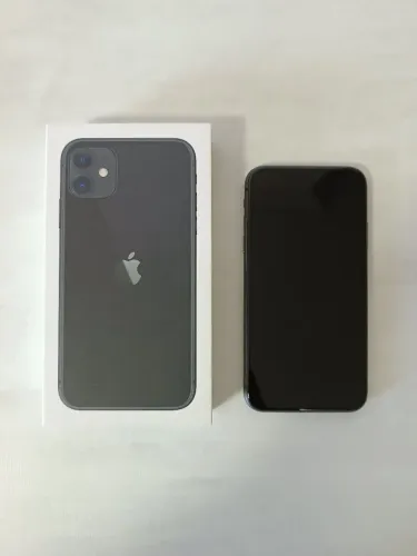 iPhone 11 64GB Preto