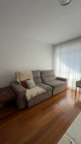 Sofá retrátil grande