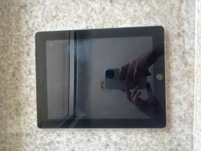 IPAD 4 em um bom estado 
