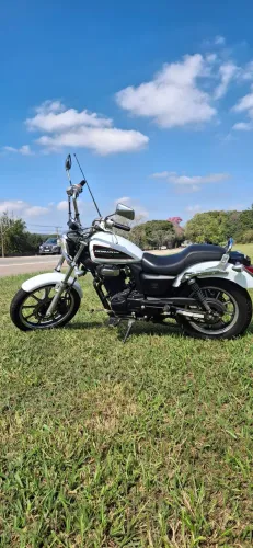Moto Horizon 150 baixa km.