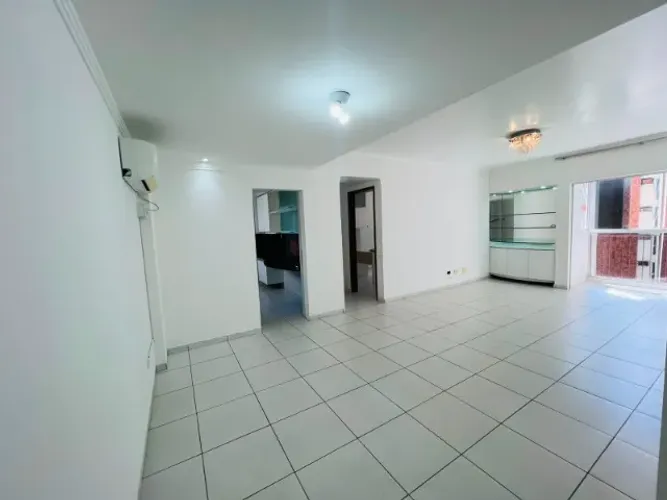 Apartamento para Alugar nas Graças / Aflitos 2 Quartos 88m² Nascente c Projetados