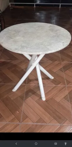 Mesa de mármore removível 