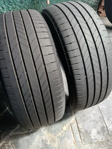 2 pneus Bridgestone 225/50/18 80%